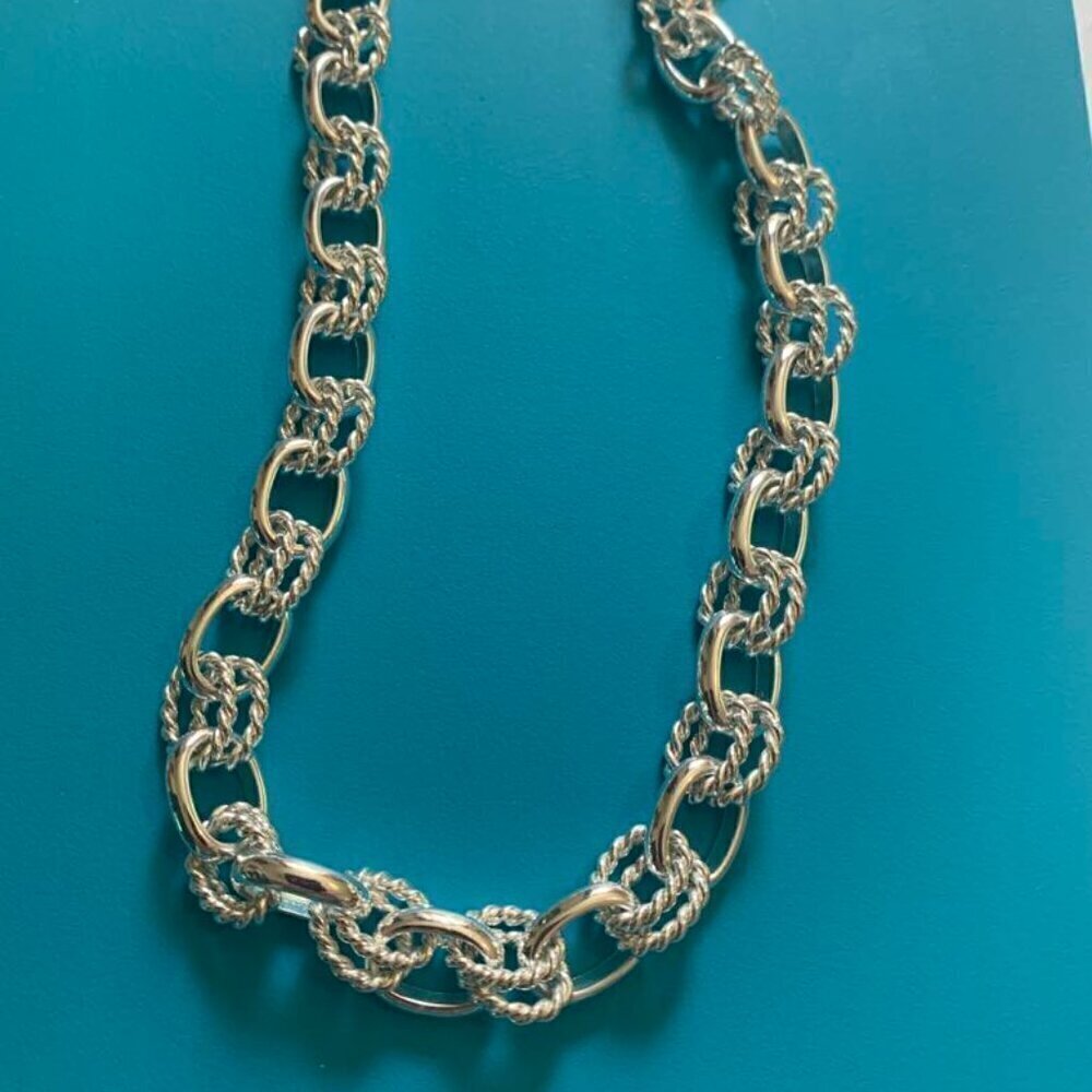 Simple Chunky Rope Twist Chain Statement Necklace - Picture 2 of 4